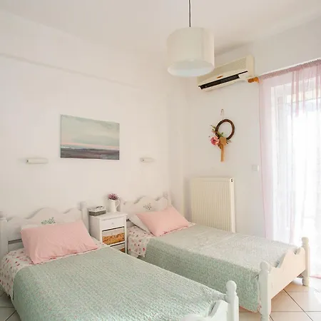 Apartment A3 - Tzitzifo