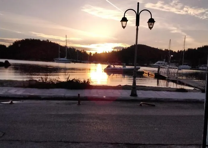 Apartment A3 - Tzitzifo *