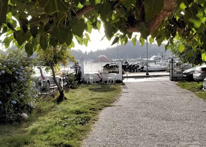 Apartment A3 - Tzitzifo Nydri (Lefkada)