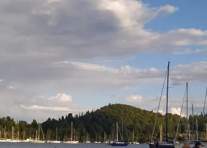 Apartment A3 - Tzitzifo